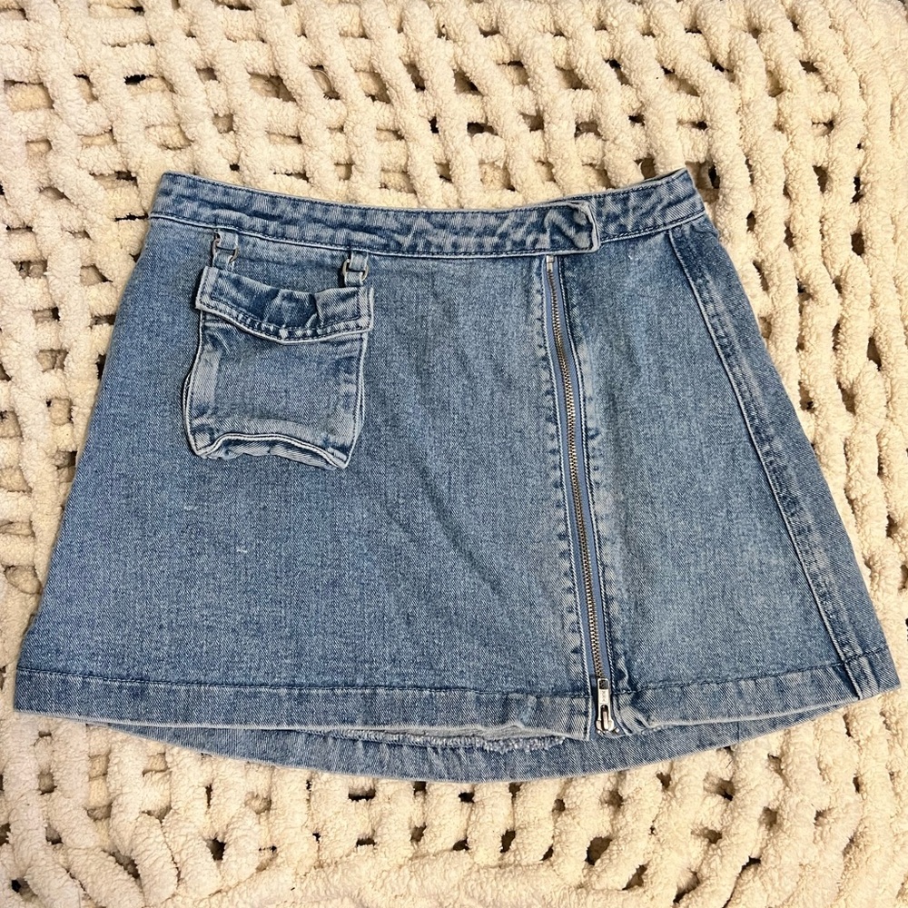 Vintage dELiA*s Denim Mini Skirt w/ Wallet Pouch
